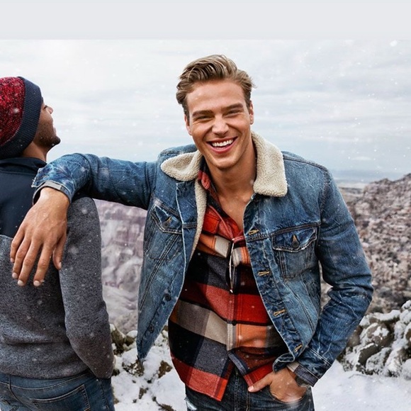 American Eagle Men's Small Denim Sherpa Trucker Jacket - Picture 1 of 3